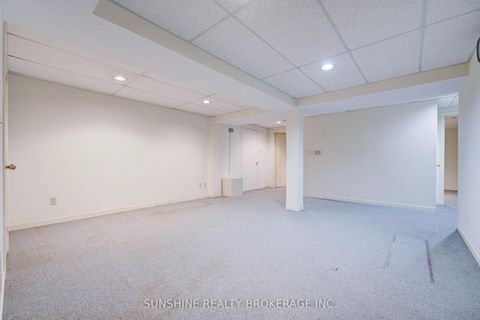 Photo 29 at 23 Parsborough Court, Rouge E11, Toronto