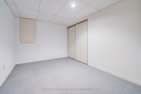 Photo 30 at 23 Parsborough Court, Rouge E11, Toronto