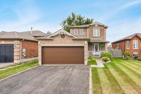 Photo 0 at 36 Red Oak Drive, Holly, Barrie