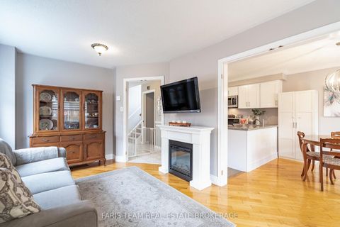 Photo 10 at 36 Red Oak Drive, Holly, Barrie