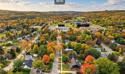 Photo 2 at 4 KING Street, Creemore, Clearview