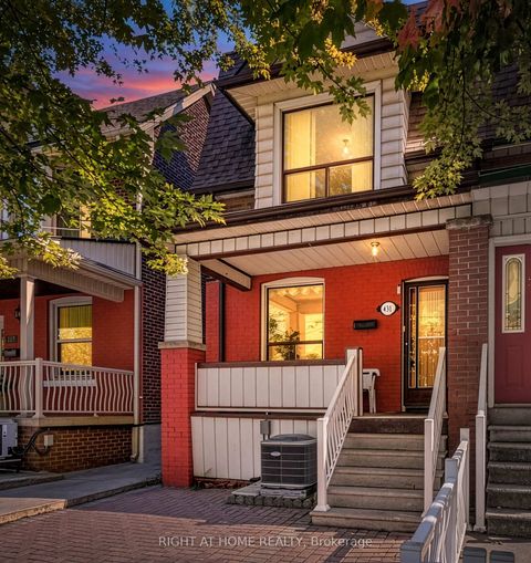 Photo 1 at 431 Lansdowne Avenue, Dufferin Grove, Toronto