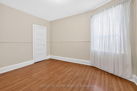 Photo 16 at 431 Lansdowne Avenue, Dufferin Grove, Toronto