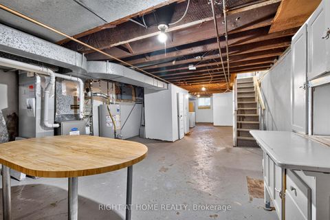 Photo 21 at 431 Lansdowne Avenue, Dufferin Grove, Toronto