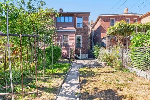 Photo 24 at 431 Lansdowne Avenue, Dufferin Grove, Toronto