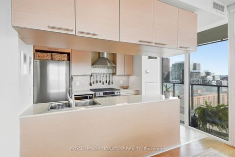 Photo 11 at 1611 - 1 Market Street, Waterfront Communities C8, Toronto