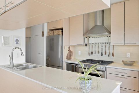Photo 14 at 1611 - 1 Market Street, Waterfront Communities C8, Toronto