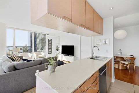 Photo 15 at 1611 - 1 Market Street, Waterfront Communities C8, Toronto