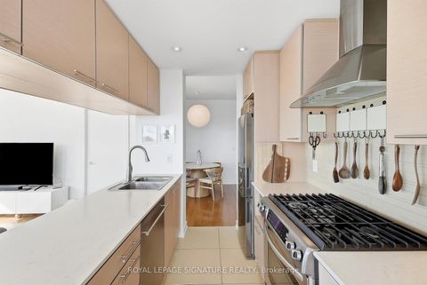 Photo 16 at 1611 - 1 Market Street, Waterfront Communities C8, Toronto
