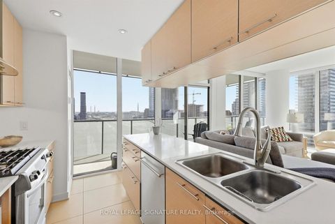 Photo 17 at 1611 - 1 Market Street, Waterfront Communities C8, Toronto