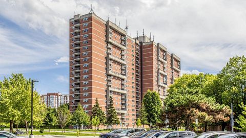 Photo 2 at 1215 - 100 Wingarden Court, Malvern, Toronto