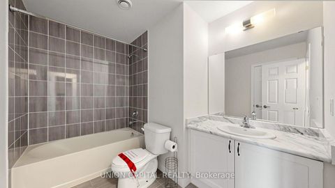 Photo 8 at 9 - 6 Bicknell Avenue, Eglinton West, Toronto