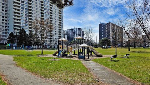Photo 18 at 1611 - 390 Dixon Road, The Westway, Toronto