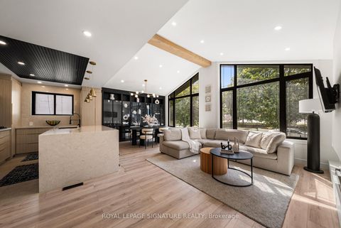 Photo 2 at 75 Rangoon Road, West Deane, Toronto
