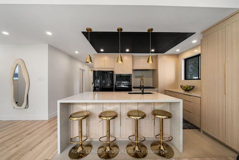 Photo 6 at 75 Rangoon Road, West Deane, Toronto