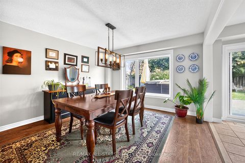 Photo 8 at 31 Country Lane, Painswick South, Barrie