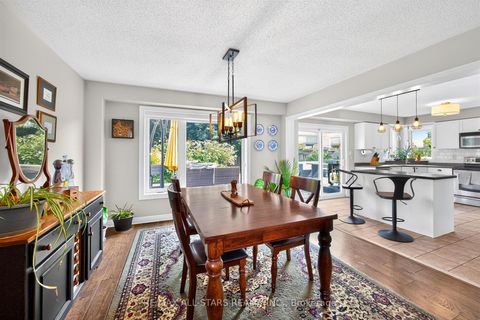 Photo 10 at 31 Country Lane, Painswick South, Barrie