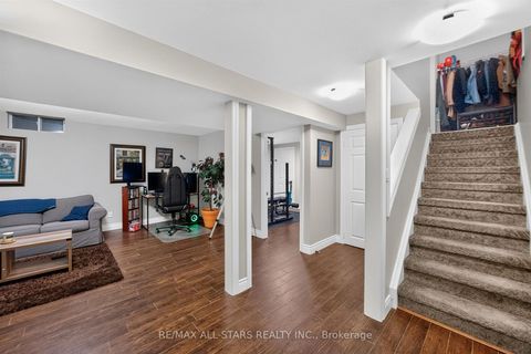 Photo 30 at 31 Country Lane, Painswick South, Barrie