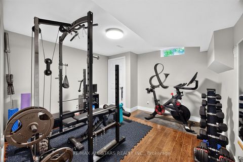 Photo 35 at 31 Country Lane, Painswick South, Barrie