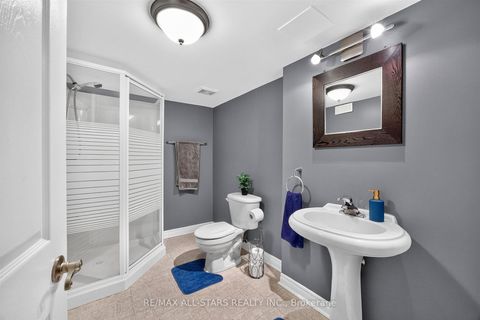 Photo 37 at 31 Country Lane, Painswick South, Barrie