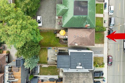 Photo 7 at 345 Windermere Avenue, Swansea, Toronto