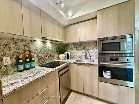 Photo 8 at 2713 - 955 Bay Street, Bay Street Corridor, Toronto