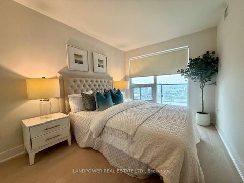 Photo 14 at 2713 - 955 Bay Street, Bay Street Corridor, Toronto