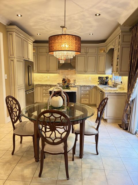 Photo 11 at 53 Trinita Avenue, Vellore Village, Vaughan