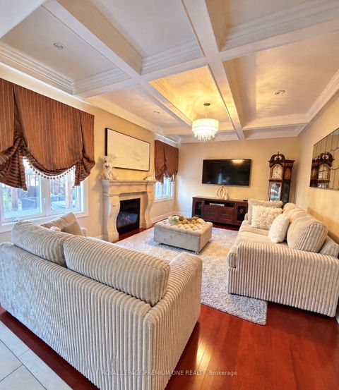 Photo 14 at 53 Trinita Avenue, Vellore Village, Vaughan