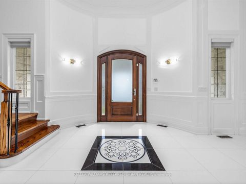 Photo 2 at 212 Empress Avenue, Willowdale East, Toronto