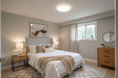 Photo 5 at 119 Milton Street, Queensway, Toronto