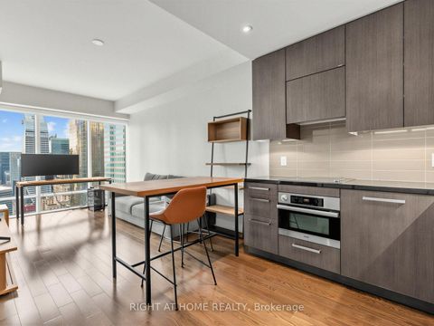 Photo 6 at 4004 - 8 The Esplanade, Waterfront Communities C8, Toronto