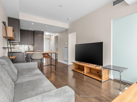 Photo 13 at 4004 - 8 The Esplanade, Waterfront Communities C8, Toronto