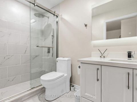 Photo 16 at 4004 - 8 The Esplanade, Waterfront Communities C8, Toronto
