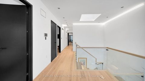 Photo 11 at 4 Douglas Crescent, Leaside, Toronto