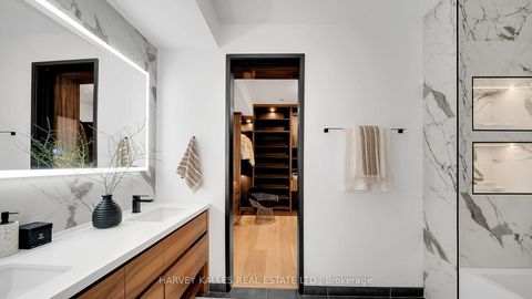 Photo 17 at 4 Douglas Crescent, Leaside, Toronto