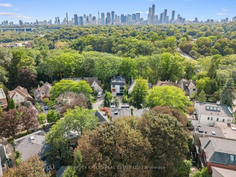 Photo 37 at 4 Douglas Crescent, Leaside, Toronto