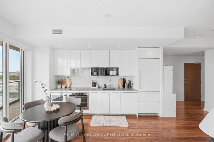 Photo 9 at 1109 - 117 McMahon Drive, Bayview Village, Toronto