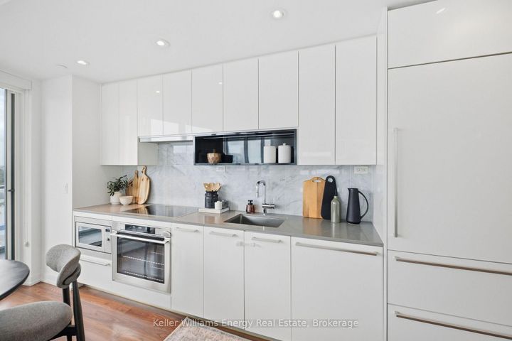 Photo 10 at 1109 - 117 McMahon Drive, Bayview Village, Toronto