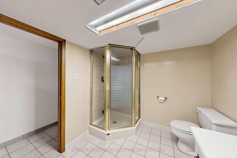 Photo 41 at 162 Venetian Crescent, East Woodbridge, Vaughan