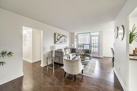Photo 8 at 809 - 10 Edgecliffe Golfway, Flemingdon Park, Toronto