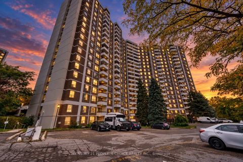 Photo 27 at 809 - 10 Edgecliffe Golfway, Flemingdon Park, Toronto