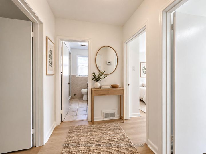 Photo 14 at 39 Sumner Heights Drive, Bayview Village, Toronto