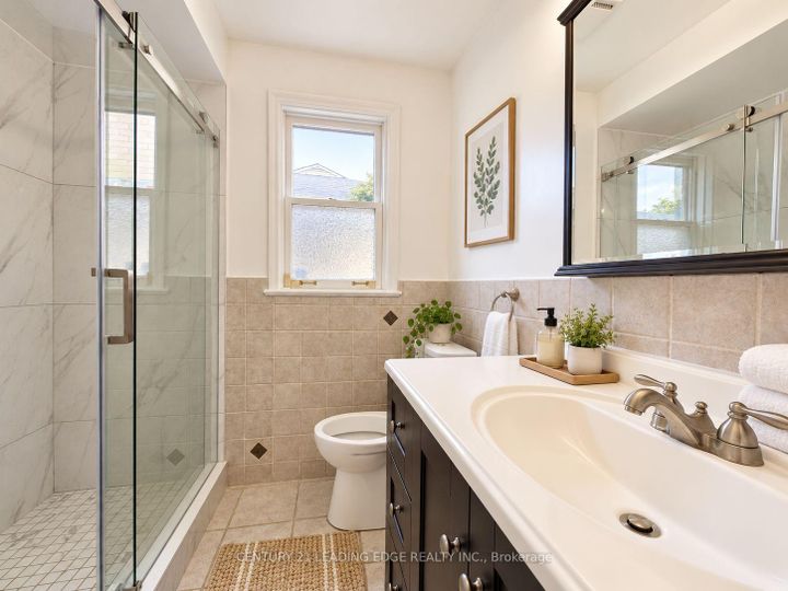 Photo 15 at 39 Sumner Heights Drive, Bayview Village, Toronto