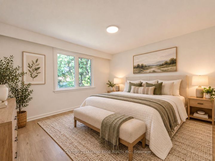 Photo 18 at 39 Sumner Heights Drive, Bayview Village, Toronto