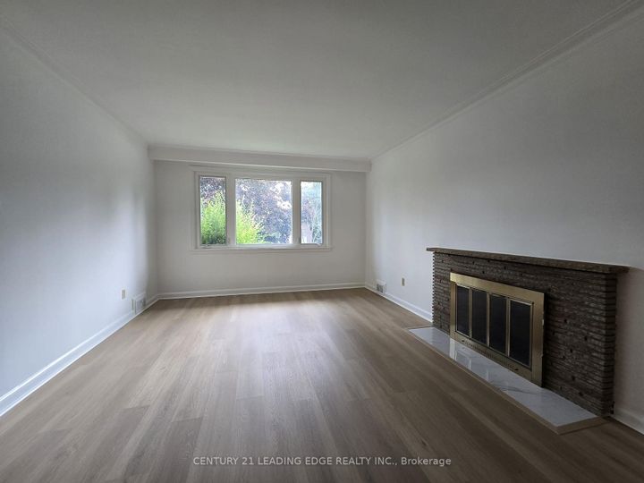 Photo 29 at 39 Sumner Heights Drive, Bayview Village, Toronto