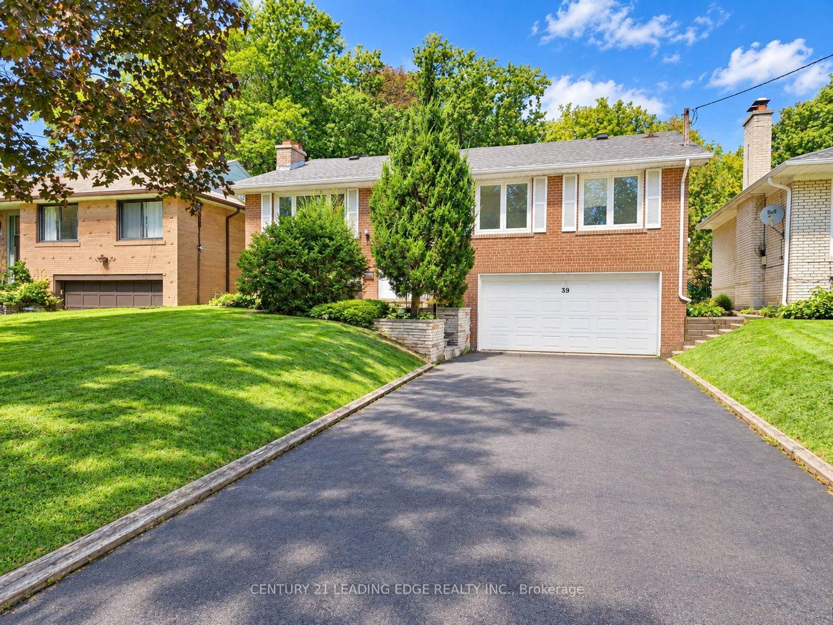 39 Sumner Heights Drive, Bayview Village, Toronto 2