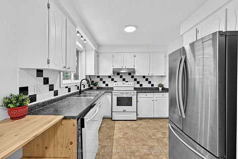 Photo 7 at 39 Highcroft Road, Allandale Heights, Barrie