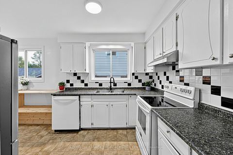 Photo 8 at 39 Highcroft Road, Allandale Heights, Barrie