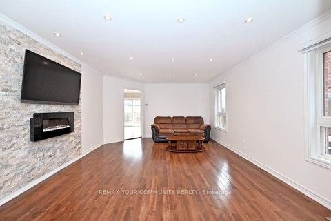 Photo 4 at 73 Laurendale Avenue, Keswick South, Georgina